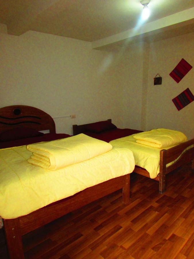 The Grasshopper Hostels Av Alta Santa Ana  Bagian luar foto